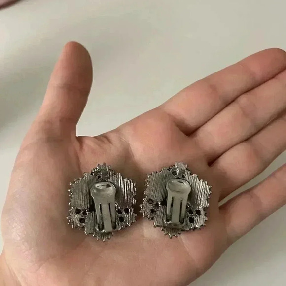 Vintage boho turquoise clip  on earrings Indigenous Inspired - Picture 5 of 5